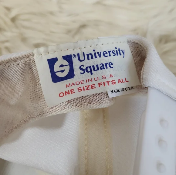 University Square Vintage Eagle Snapback - Picture 2 of 8